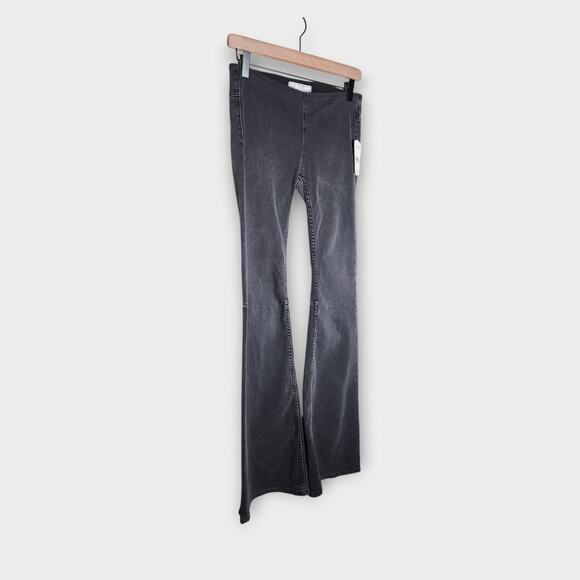 Free People We The Free Gummy Flare Denim Jeans Gray Black 24 Retro Revival - Picture 3 of 7